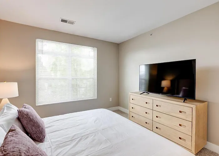 Landing Modern With Amazing Amenities Columbus